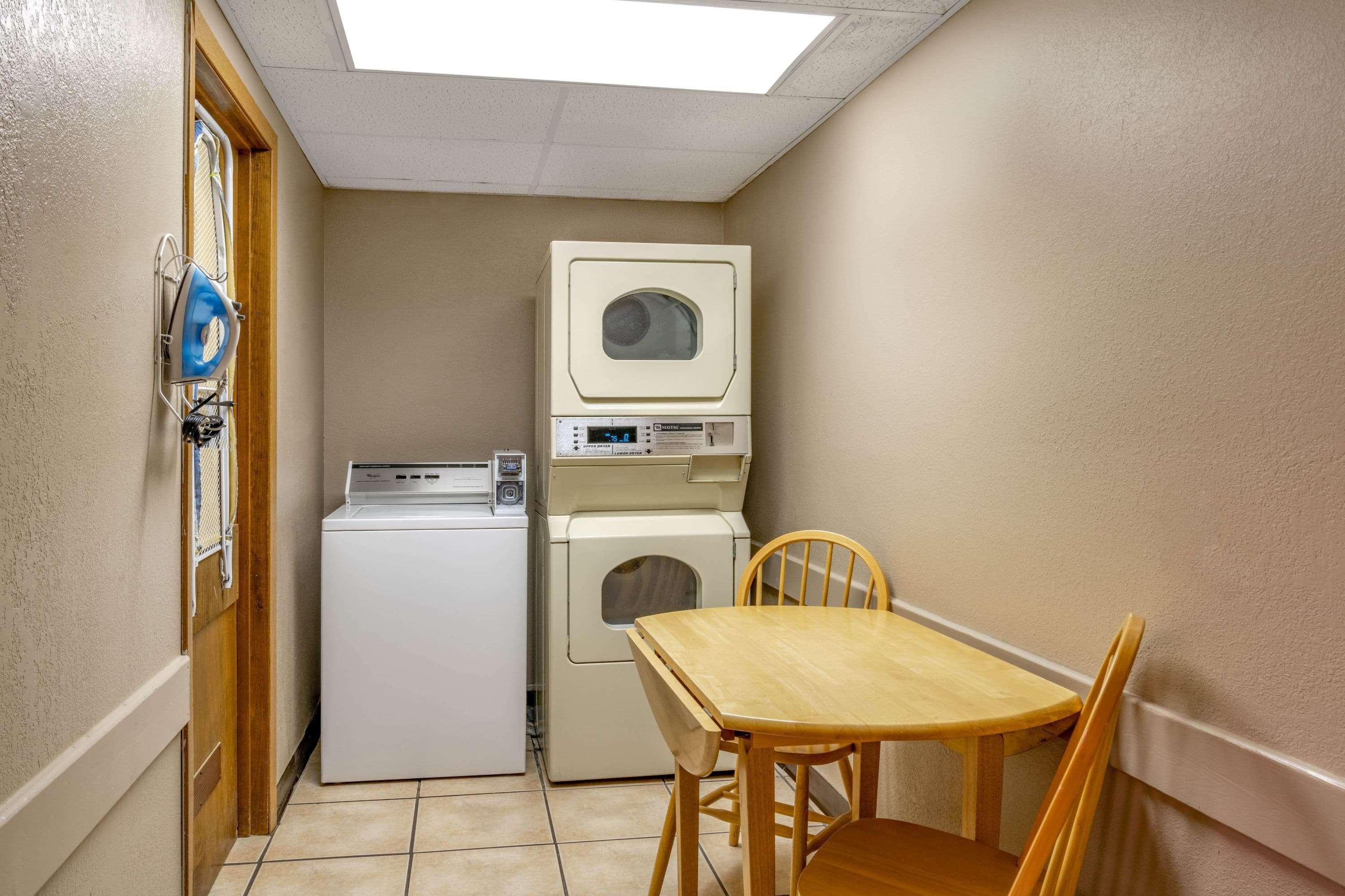 Super 8 by Wyndham Cortez/Mesa Verde Area Exterior foto
